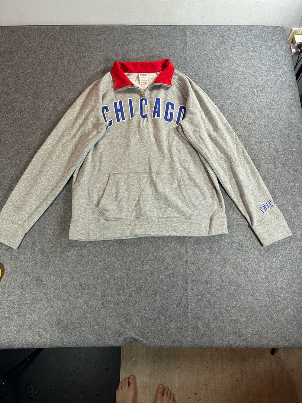 Y2K PINK Victoria's Secret Gray Chicago Cubs Pullover